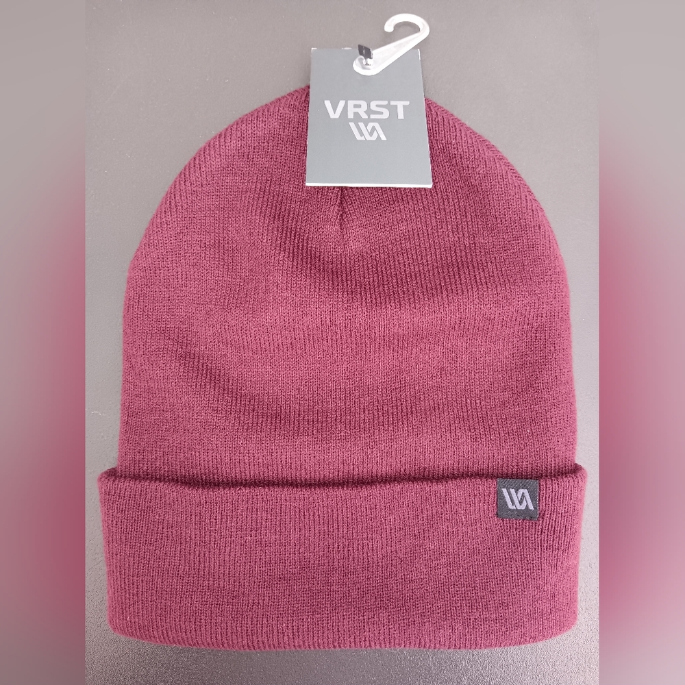 VRST BEANIE  NEW WITH TAGS